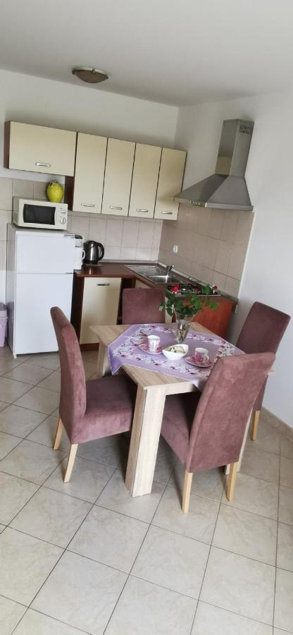 Apartments Zdenka Labin  Bagian luar foto